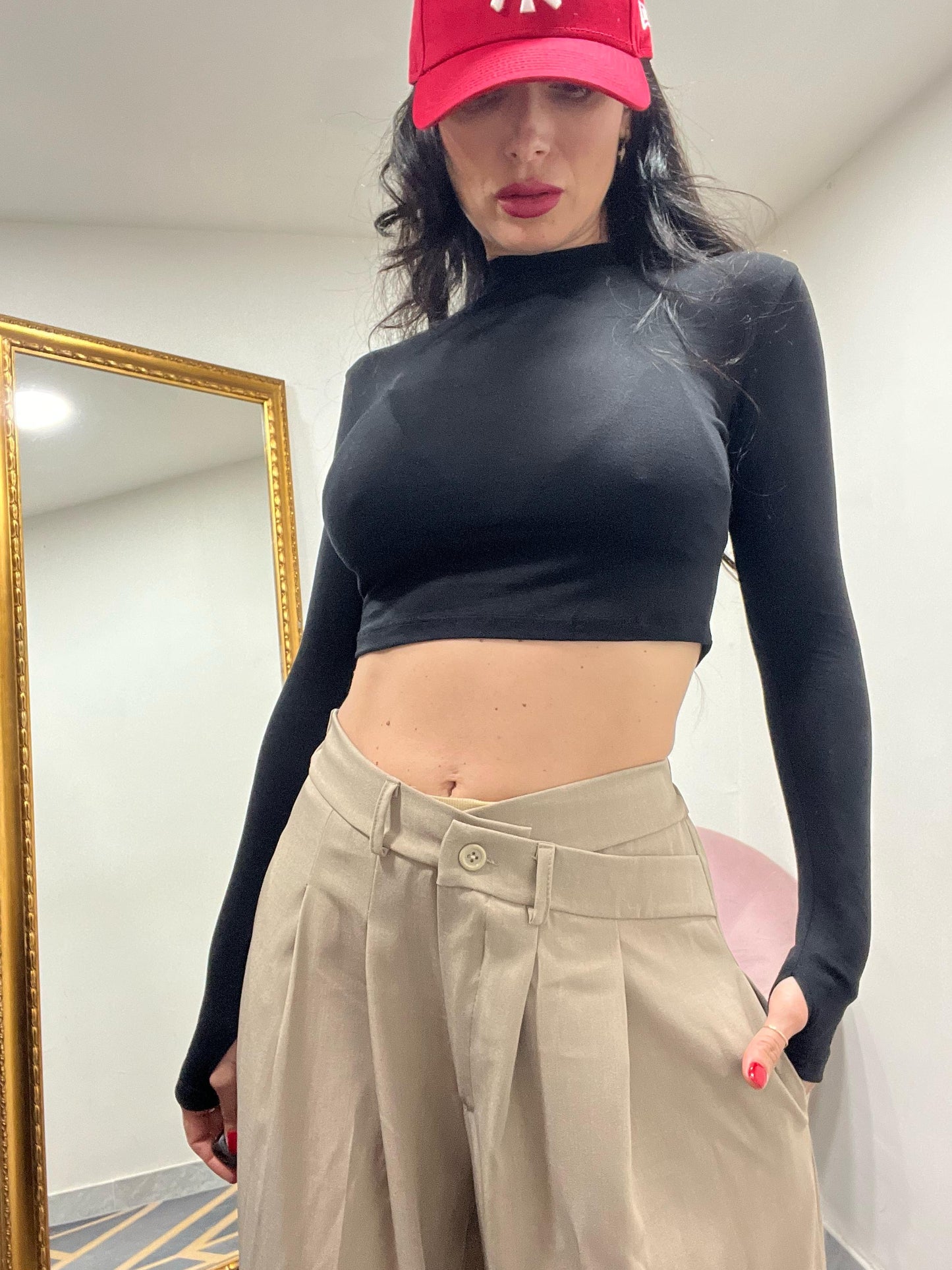 Maglia crop con guanto