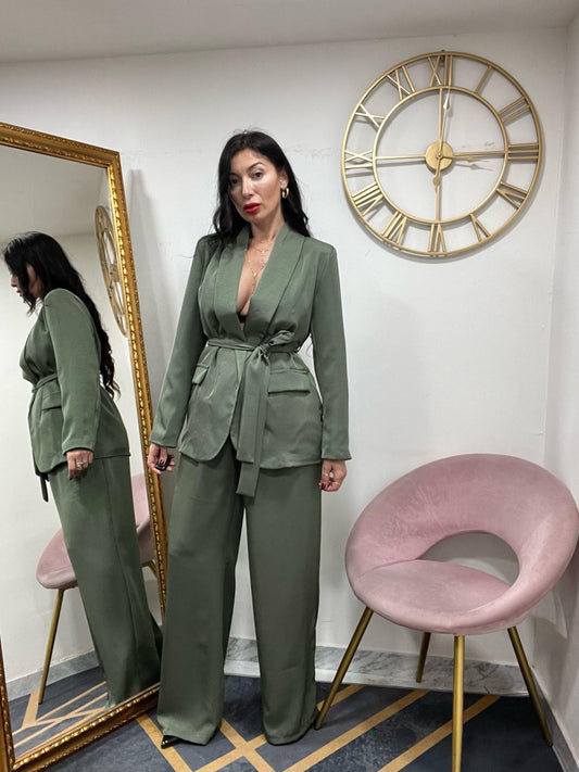 Tailleur satin 906
