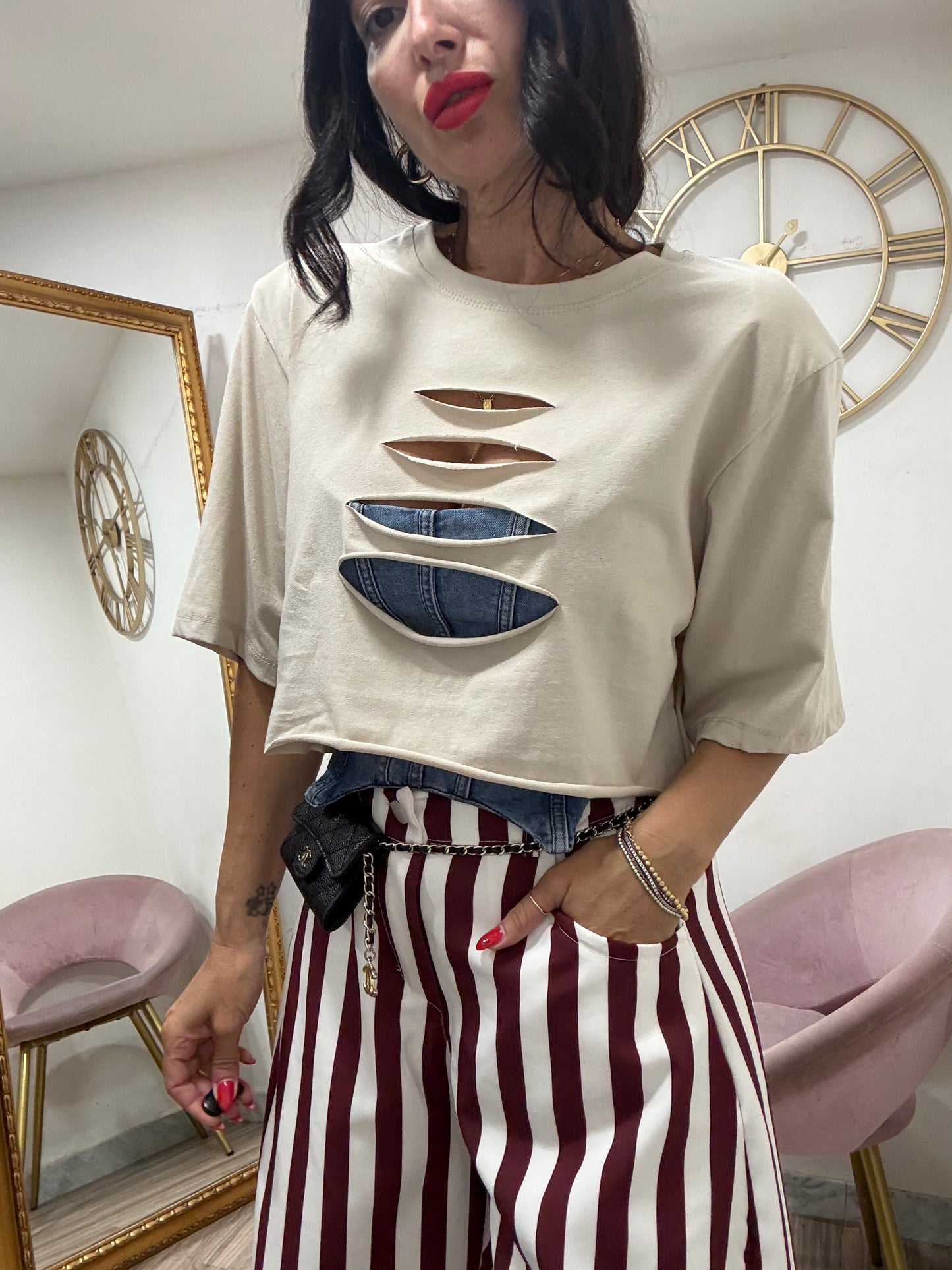 Maglia crop tagli spallina