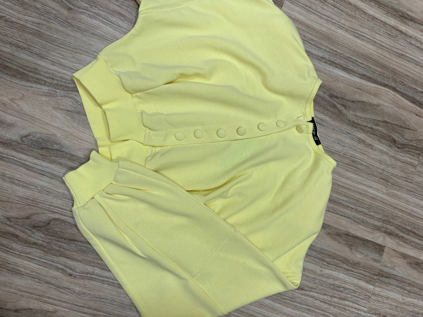 Felpa crop bottoncini 9988