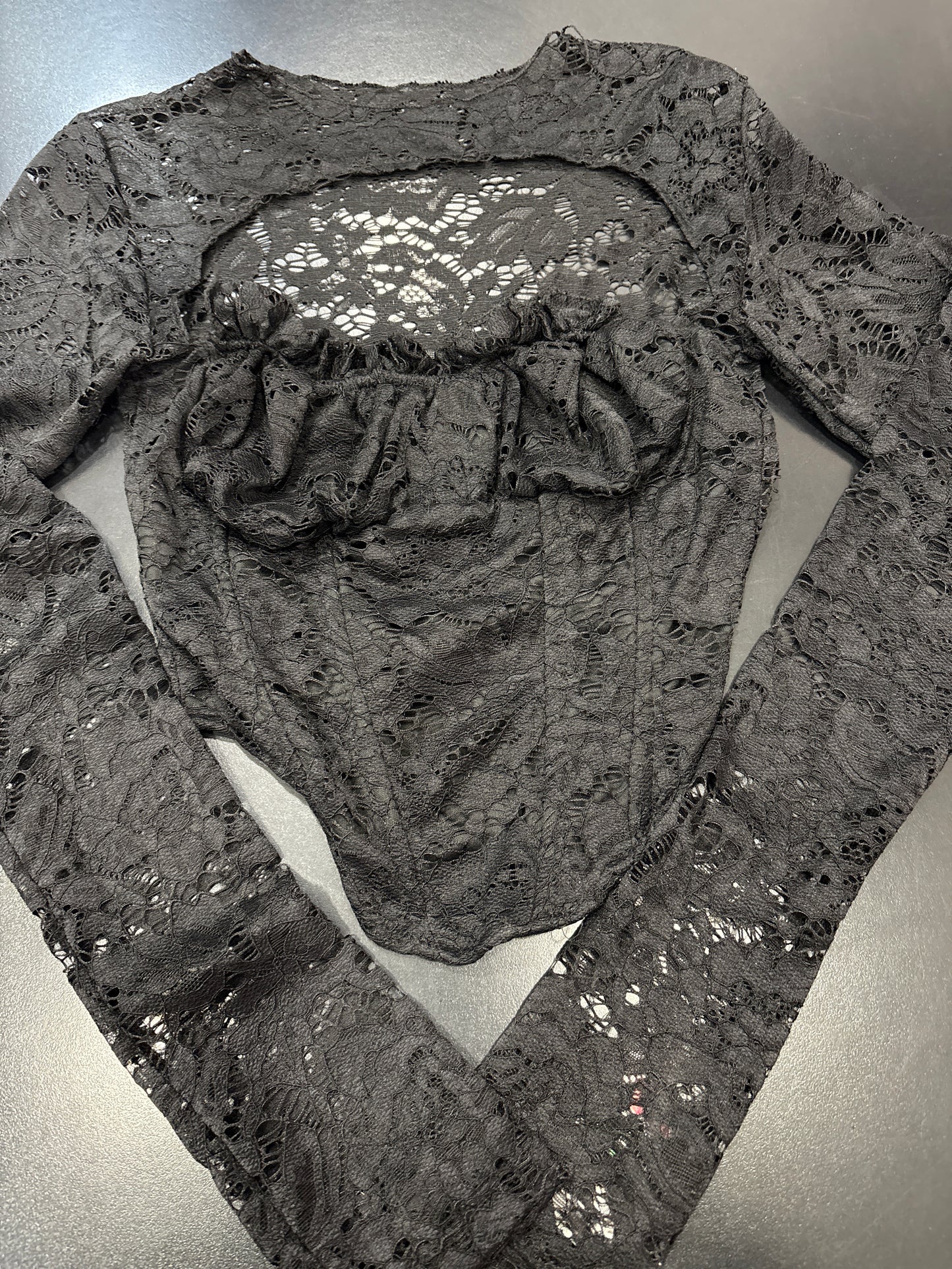 Maglia pizzo steccata scollo conchiglia