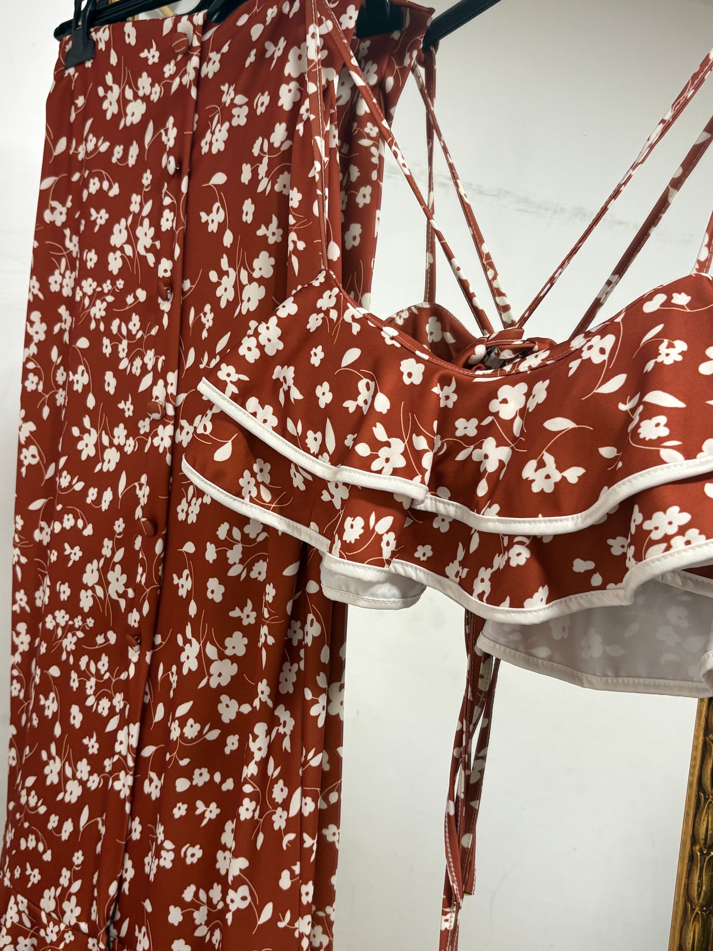 Coordinato top  balza e gonna bottoni 12194