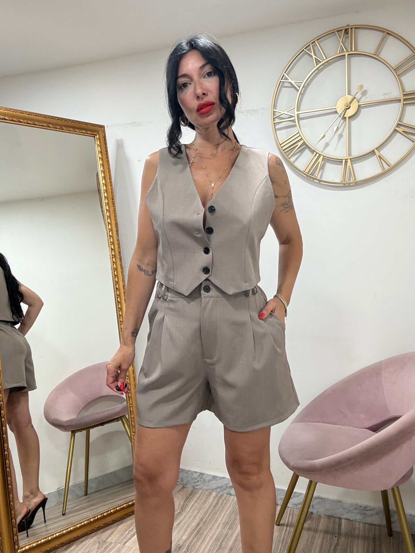 Coordinato shorts gilet crop 66859