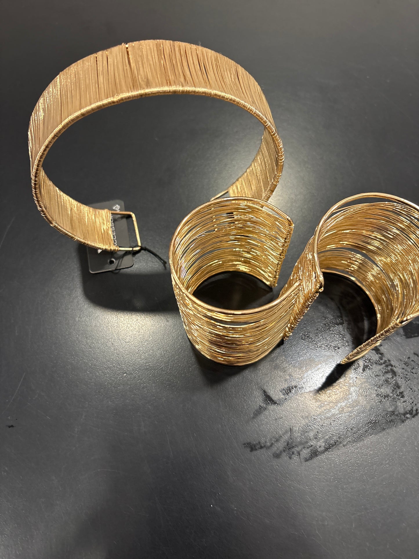 Collare rigido multi fili